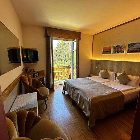 Hotel Cortese Armeno ภายนอก รูปภาพ