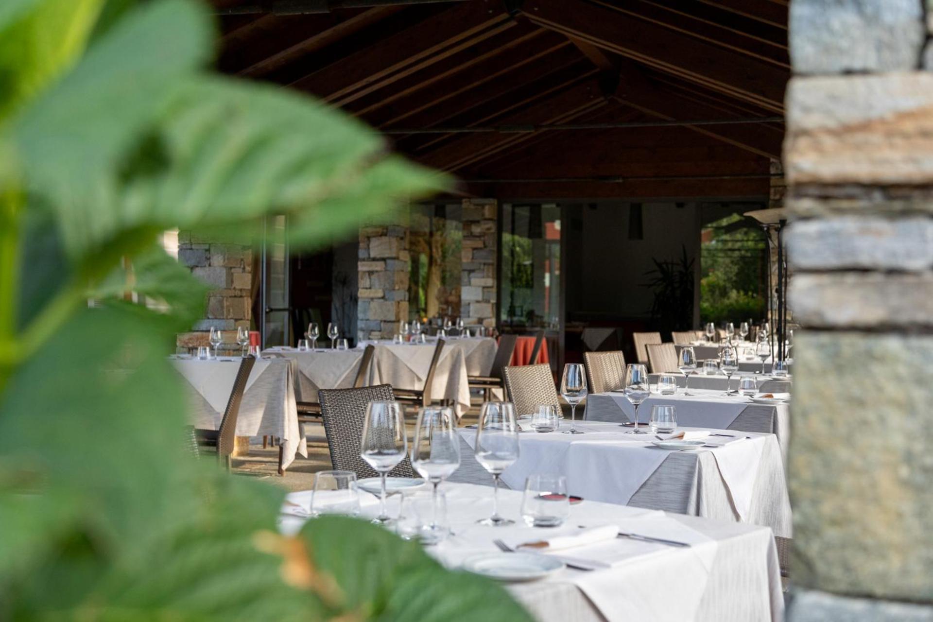 Hotel Cortese Armeno ภายนอก รูปภาพ