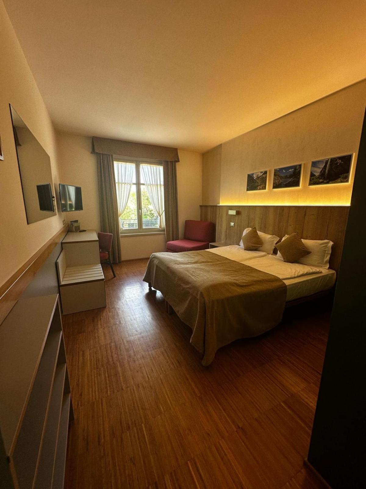 Hotel Cortese Armeno ภายนอก รูปภาพ